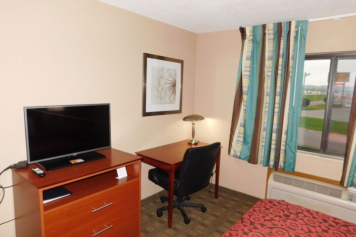 Room 10 of 36