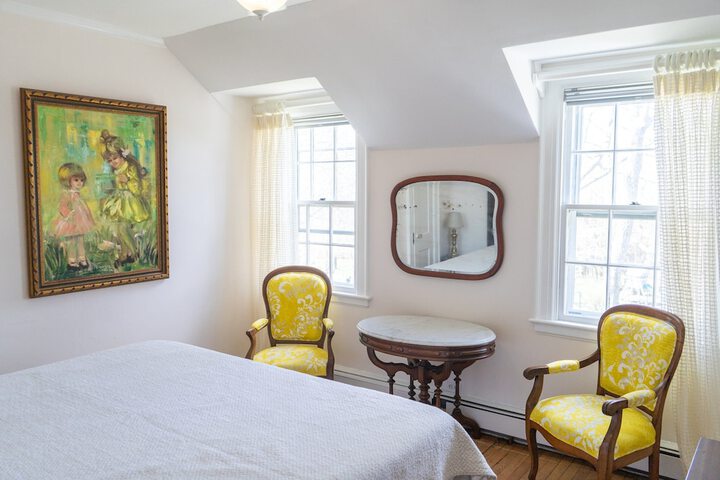 Room 15 of 26