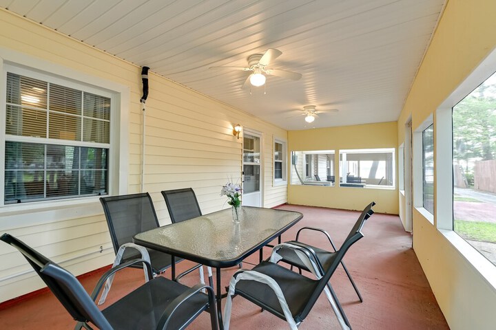 Riverfront Edenton Condo w / Porch & Boat Ramp!