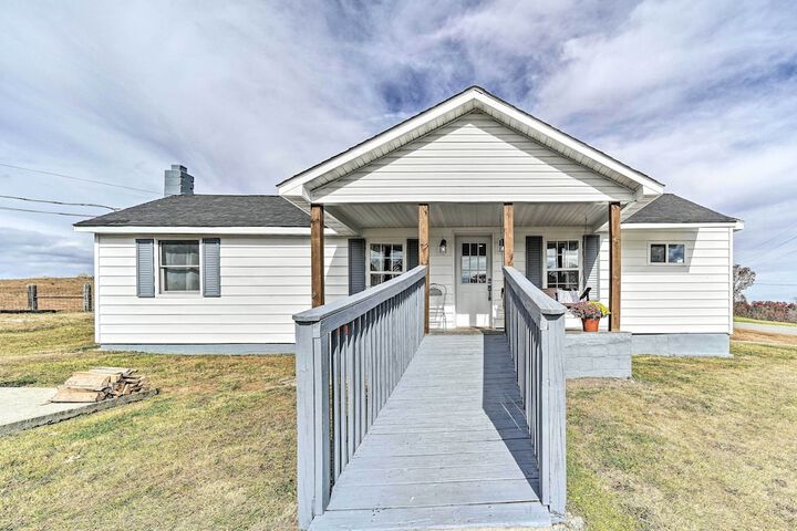 Updated Beattyville Ranch-style Home w / Yard!