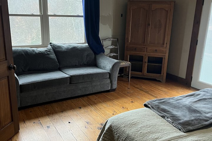 Room 22 of 40