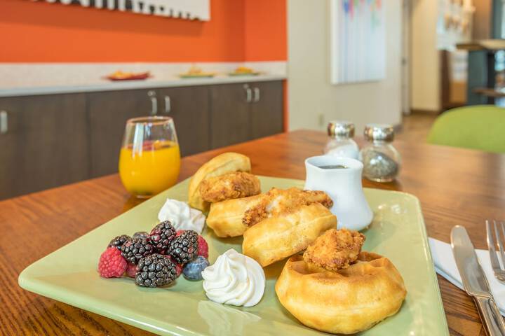 Breakfast/Coffee Service 57 of 72