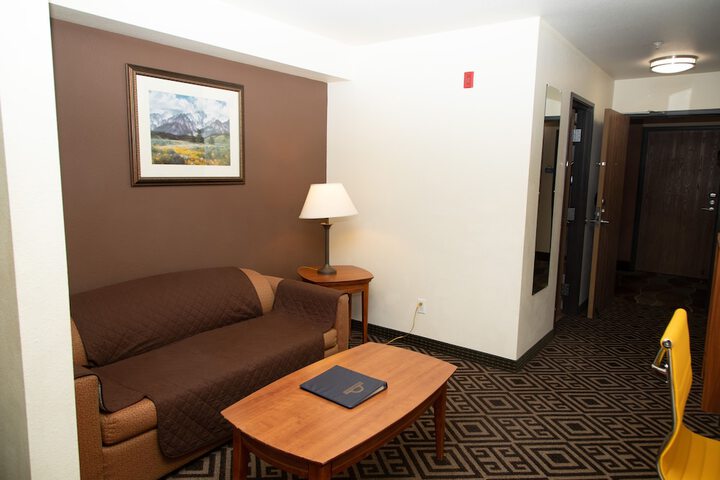 Room 53 of 102