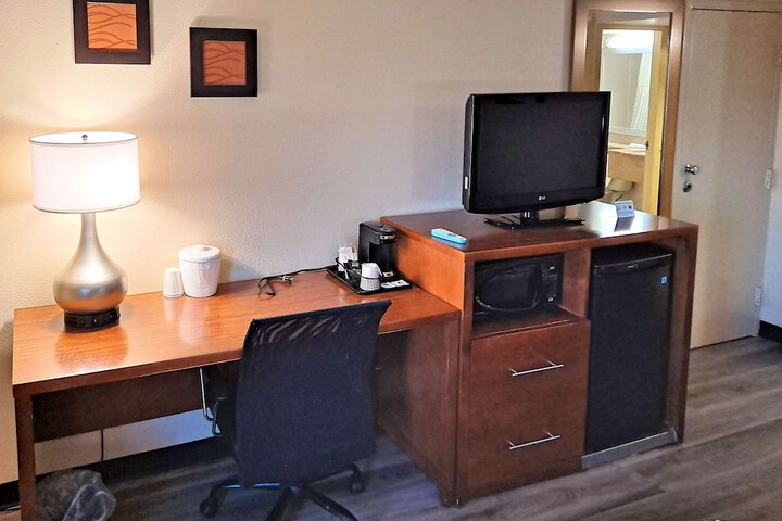 Room 18 of 40