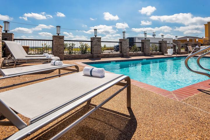 Pool 2 of 12