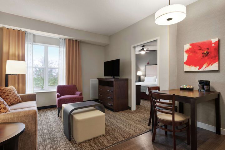Room 26 of 39