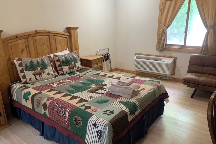 Benzonia Rustic Resort