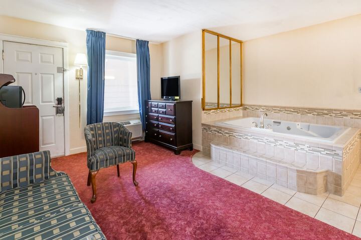 Room 18 of 39