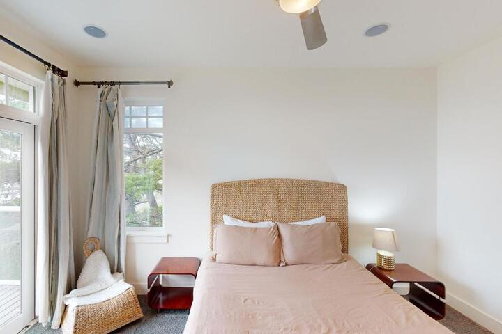 Alder Beach House