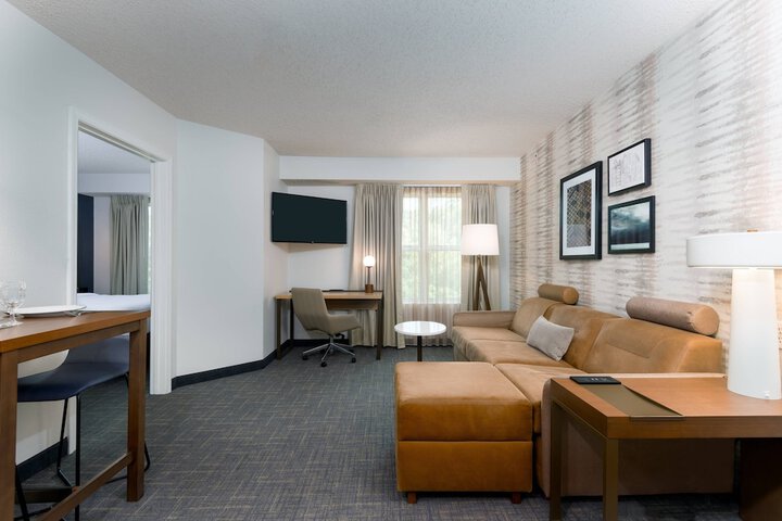 Room 22 of 39