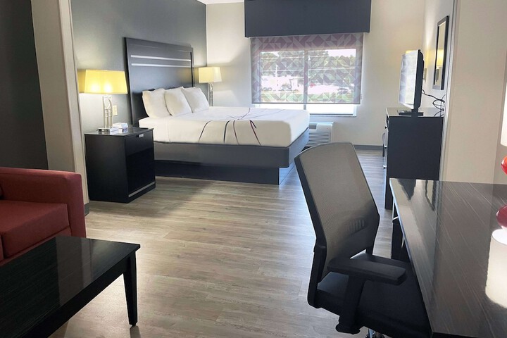 Room 9 of 19