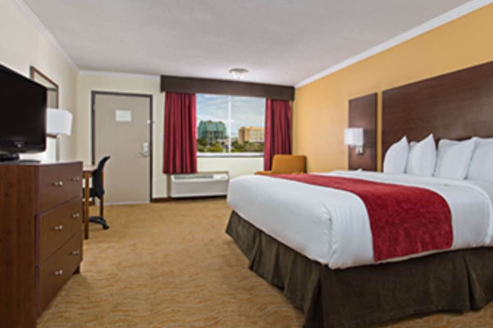 Room 21 of 44