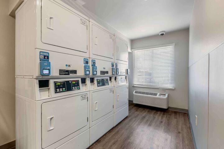 Extended Stay America Select Suites - Orlando - East
