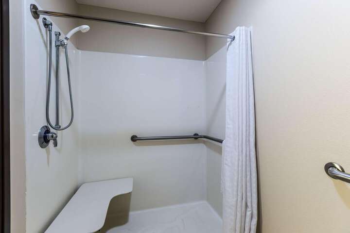Motel 6 Percival IA