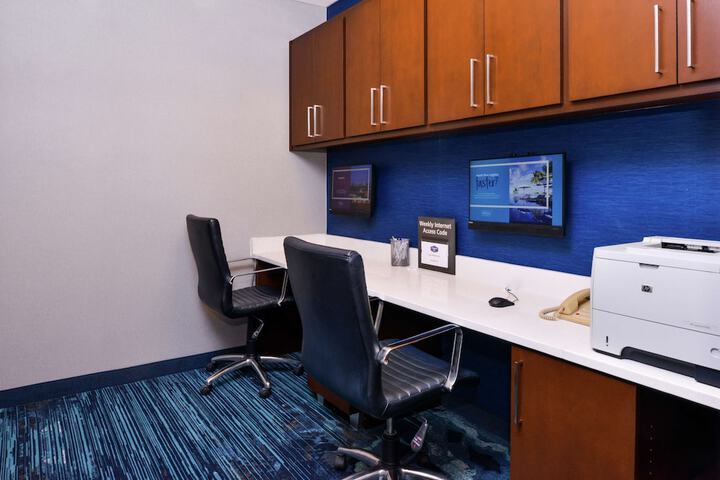 Business Center 62 of 62