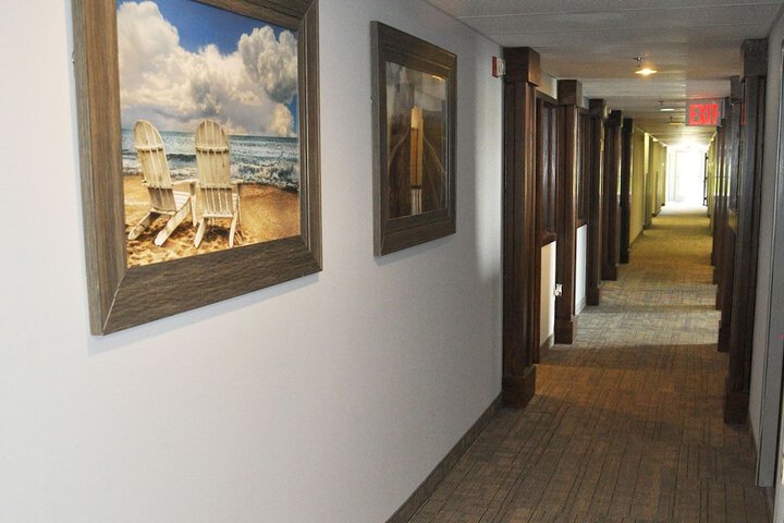 Ballroom/Hall 32 of 37