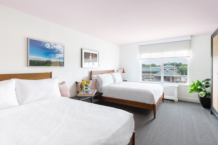 Room 42 of 60