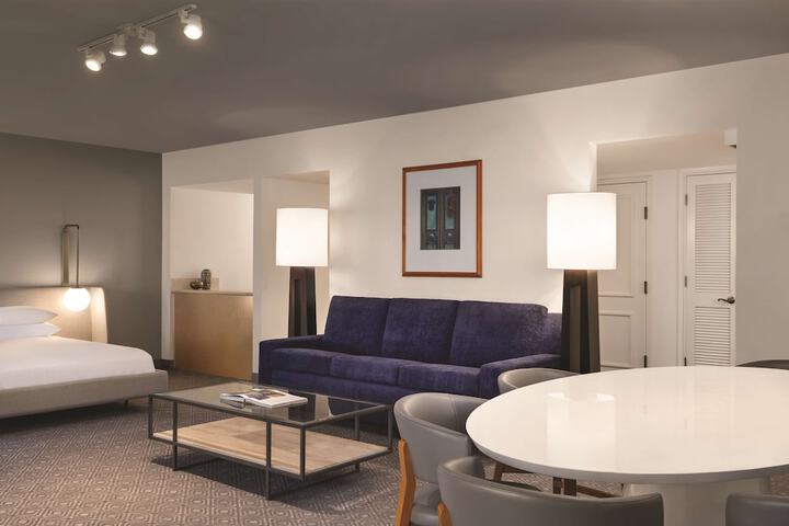 Room 50 of 105
