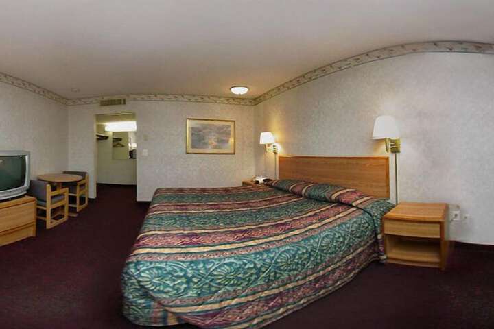 Econo Lodge West Haven