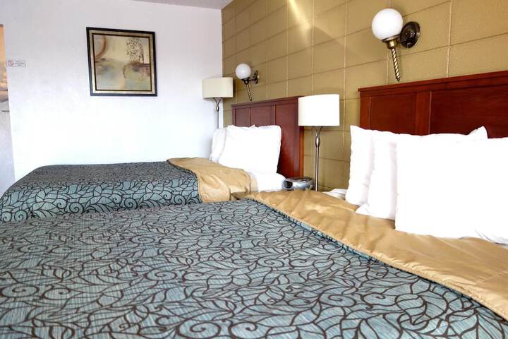 Room 28 of 43