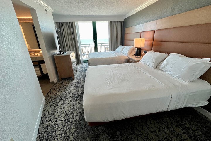 Room 36 of 152
