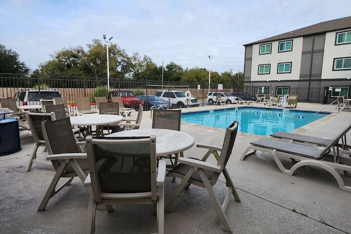 Pool 3 of 32