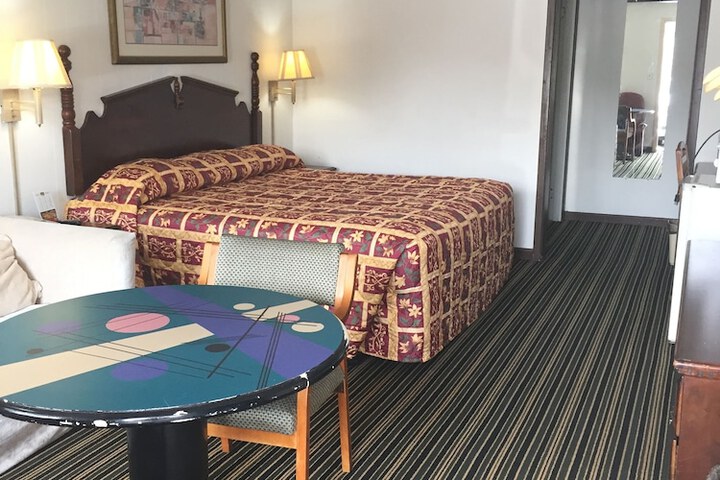 Room 29 of 48