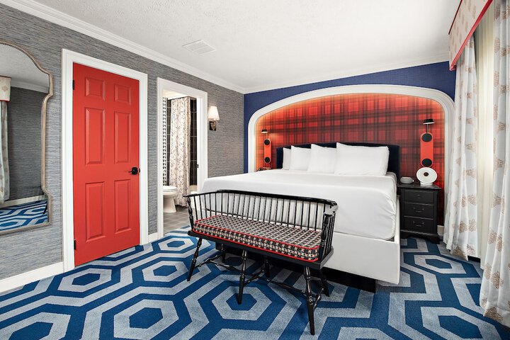 Room 98 of 150