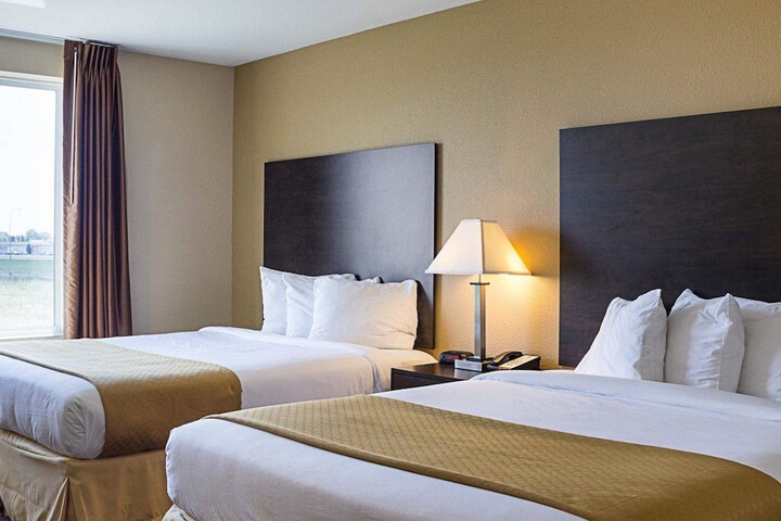 Quality Inn & Suites Minot North