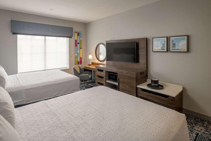 Hampton Inn & Suites Huntington Downtown