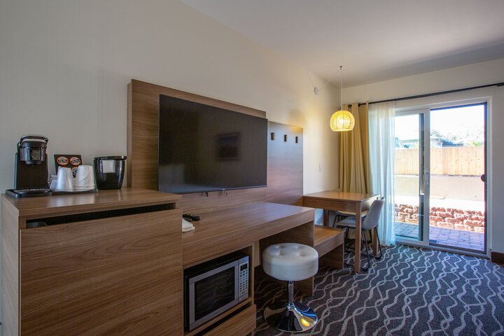 Room 29 of 46