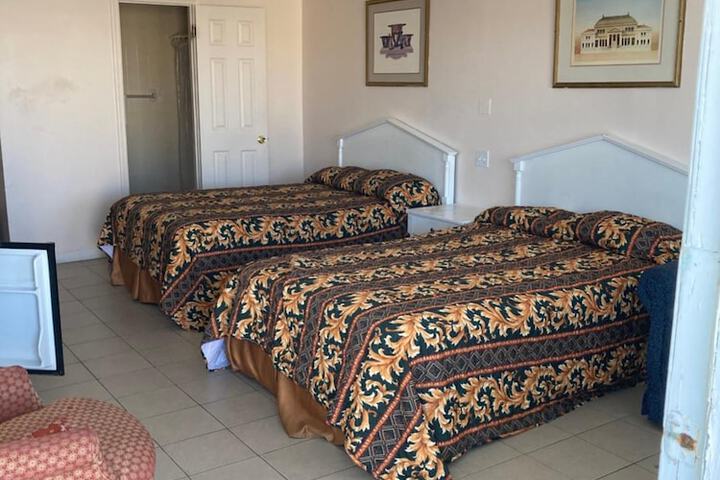 Room 38 of 53