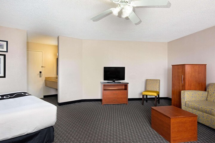 Room 31 of 60