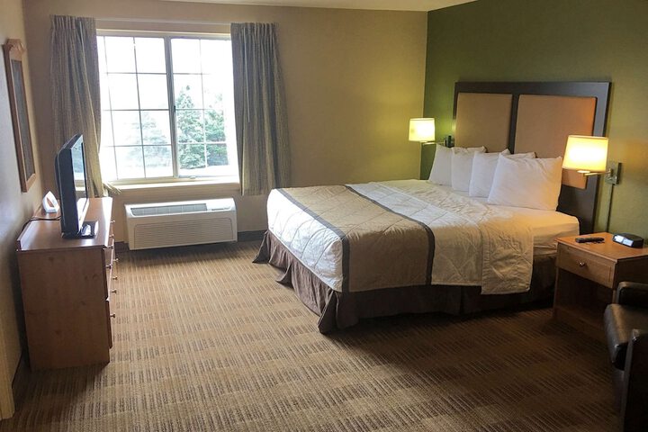 Room 30 of 41