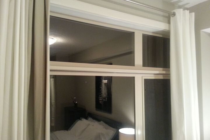Room 70 of 82
