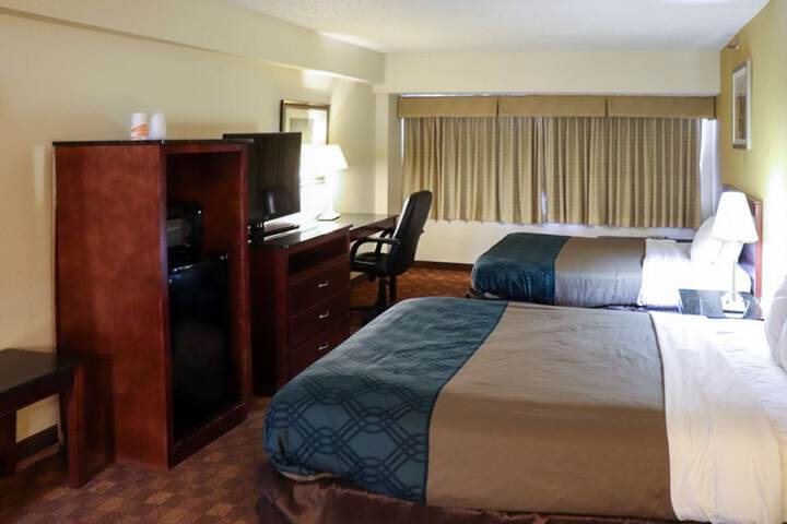 Room 10 of 40