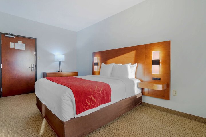 Room 33 of 54