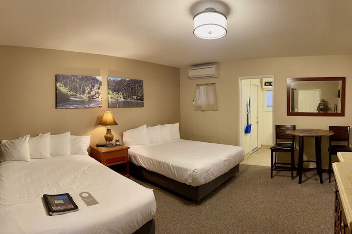 Room 44 of 118