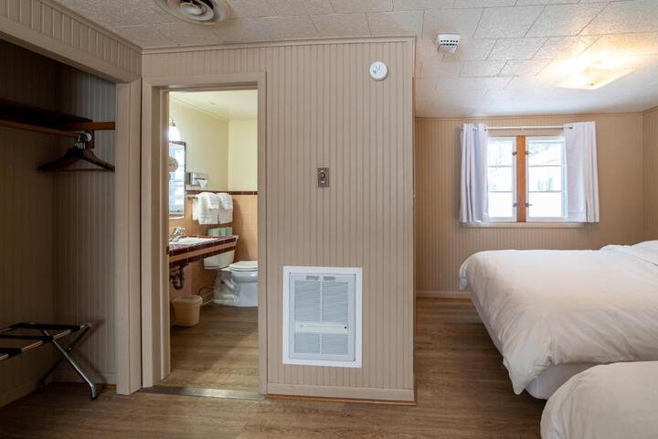 Star Gate Motel
