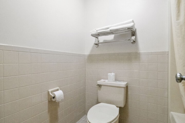 Room 12 of 50