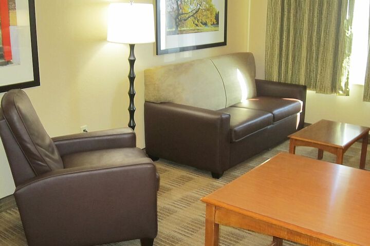 Room 7 of 17