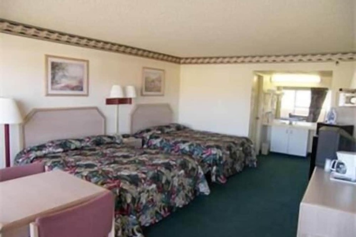 El Dorado Inn Suites