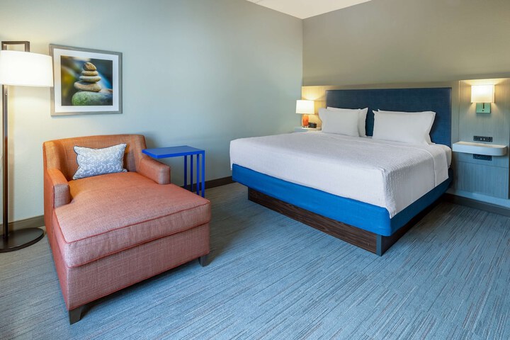 Room 14 of 42