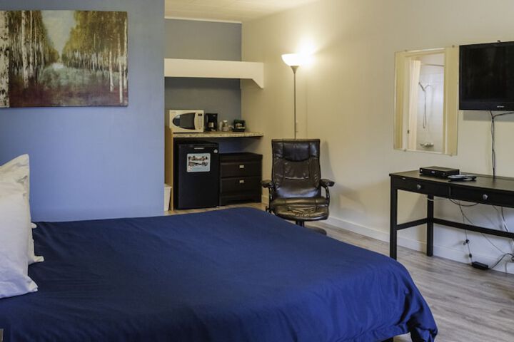 Room 15 of 48