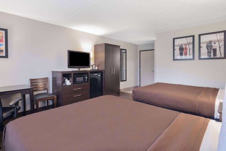 Room 30 of 54