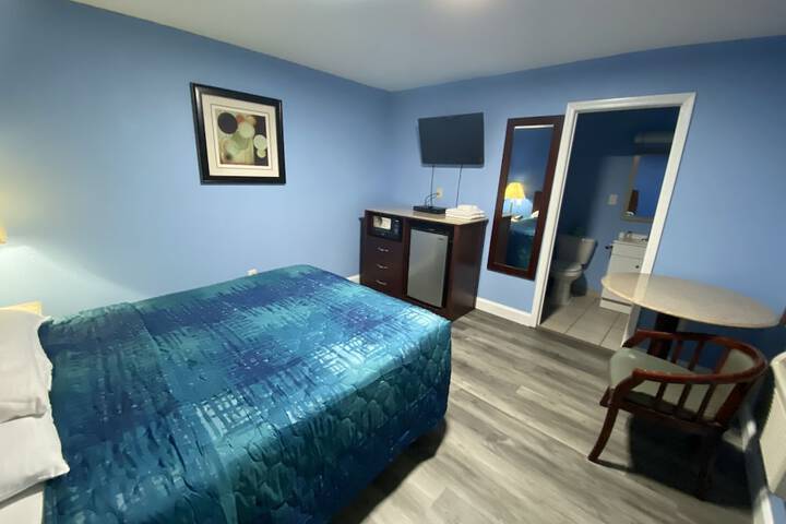 Room 73 of 95