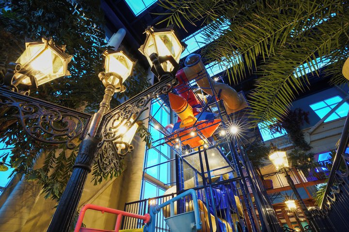 Hotel Exterior 97 of 109
