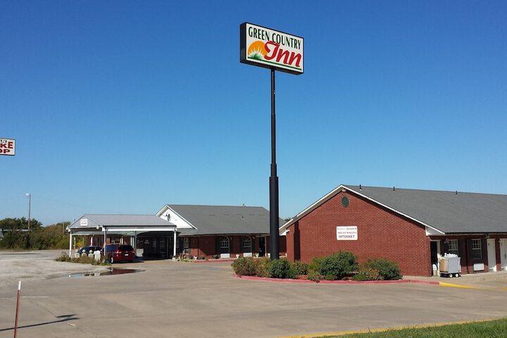 Green Country Inn
