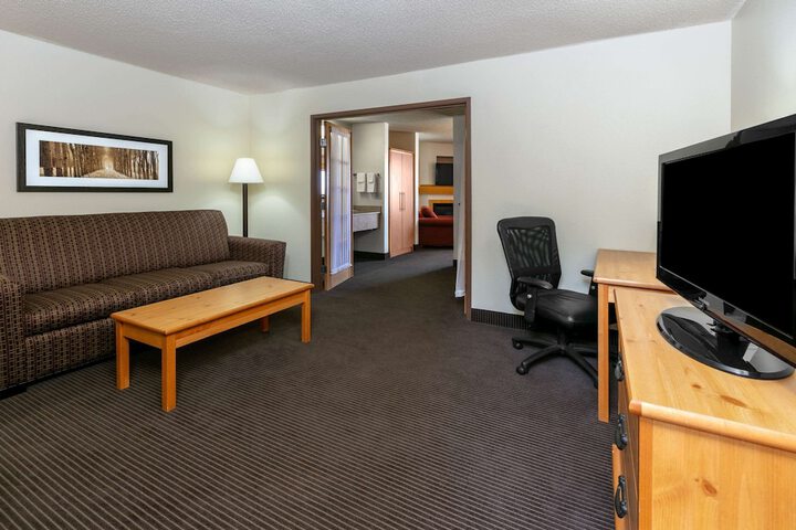 Room 57 of 111