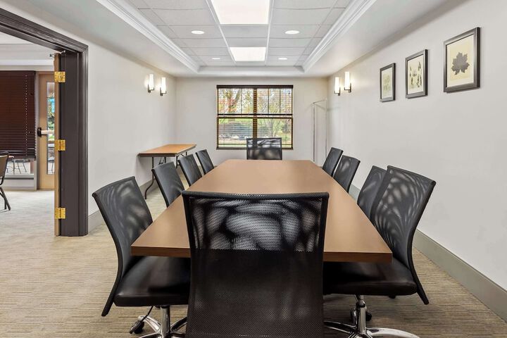 Country Inn & Suites by Radisson Portage, IN